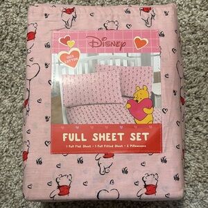 NWT Disney Winnie the Pooh Valentines Heart Full Sheets